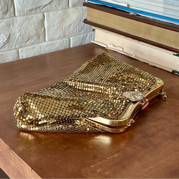 Vintage Whiting & Davis Gold Mesh Evening Bag Clutch Purse with Jeweled Clasp - Picture 9 of 15